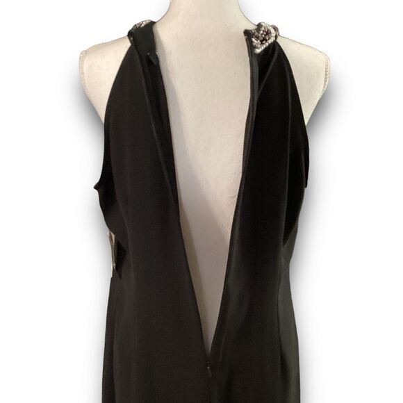 Ignite Evenings Petite Size Satin Back Crepe Beaded High-Low Halter Neck Sleevel - Picture 5 of 12